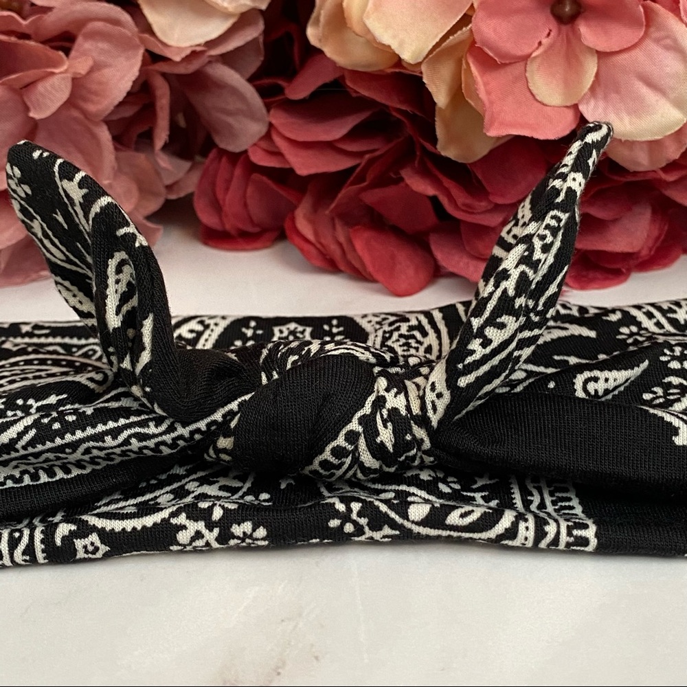 3/$28 Black Bandana Stretchy Bowknot Headband - Picture 8 of 16